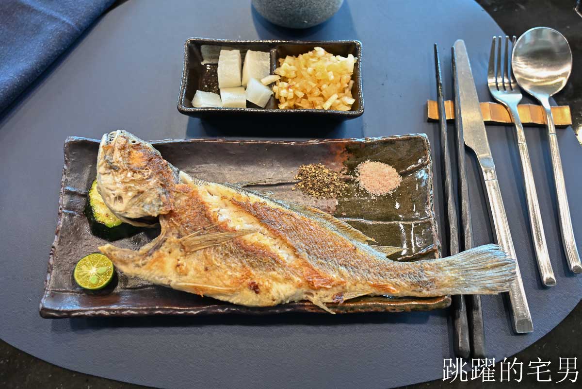 [台北景觀餐廳]明水然・樂-淡水景觀店-捷運走路5分鐘即可到，台北約會餐廳推薦，山景絕美景色心曠神怡，連續三年『此生必嚐十大高CP值無菜單鐵板燒！』網路溫度計冠軍，淡水景觀餐廳推薦