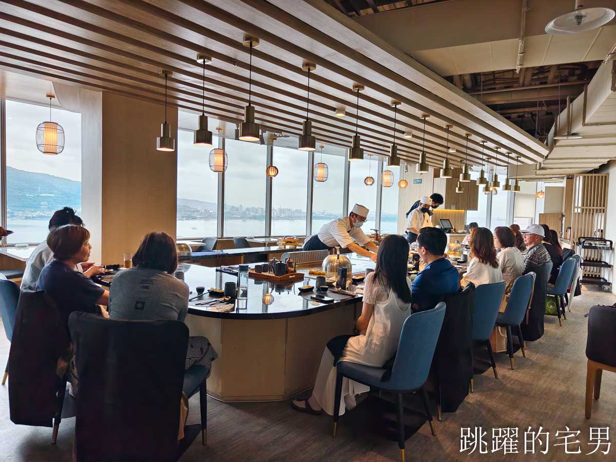 [台北景觀餐廳]明水然・樂-淡水景觀店-捷運走路5分鐘即可到，台北約會餐廳推薦，山景絕美景色心曠神怡，連續三年『此生必嚐十大高CP值無菜單鐵板燒！』網路溫度計冠軍，淡水景觀餐廳推薦