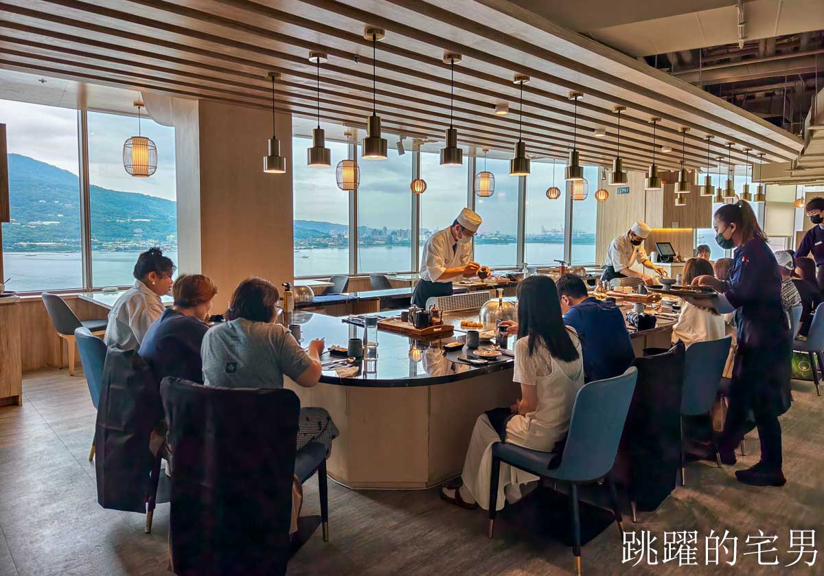 [台北景觀餐廳]明水然・樂-淡水景觀店-捷運走路5分鐘即可到，台北約會餐廳推薦，山景絕美景色心曠神怡，連續三年『此生必嚐十大高CP值無菜單鐵板燒！』網路溫度計冠軍，淡水景觀餐廳推薦