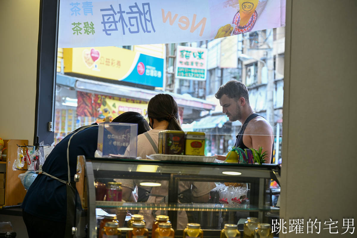 [茶覺The Feel Tea] 最好喝無糖茶就在這! 花蓮自創品牌手搖飲推出台灣比賽茶，滿滿茶葉的手採台十八令人驚豔，花蓮飲料店推薦