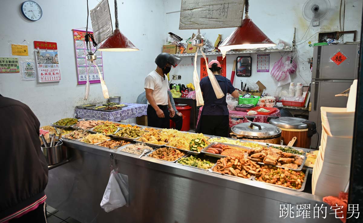 [吉安早餐]老戴自助餐-早餐就能吃到30幾道清粥小菜自助餐也太開心，地瓜粥、麵飯通通有，開到中午，花蓮早餐，仁里市場美食