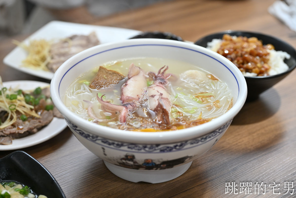 [花蓮美食]歐桑米粉湯-浮誇滷肉飯居然有蝦子牡蠣有夠奢，多樣熱炒下午有營業每天生意好到爆