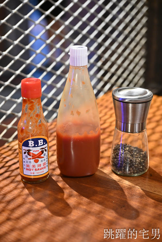 [花蓮美食]來來牛排-連香菜控都震驚了「香菜山蓋滿整塊肉」吃完直接變成香菜的形狀，花蓮牛排