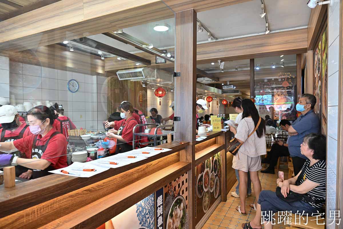[羅東美食]上品佑食堂-40年羅東小吃推薦溫體超厚嫩豬排＋炸蛋滷肉飯，空間舒服下午有營業，小朋友送造型氣球好貼心