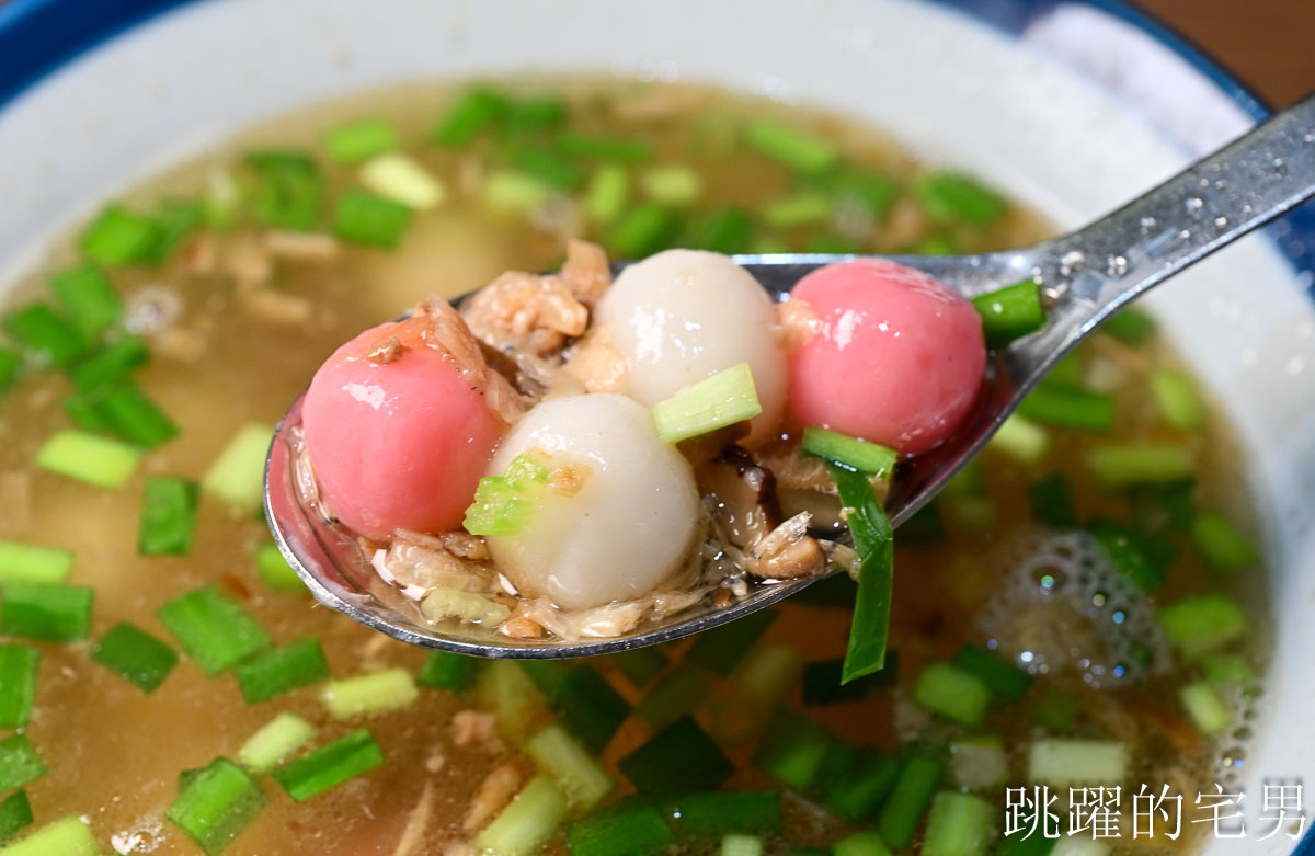 [羅東美食]上品佑食堂-40年羅東小吃推薦溫體超厚嫩豬排＋炸蛋滷肉飯，空間舒服下午有營業，小朋友送造型氣球好貼心