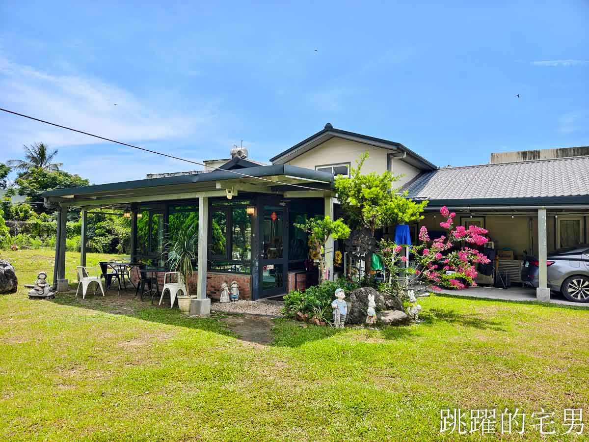 [花蓮秀林早餐]早醒早餐店-大片綠色植栽映入眼簾，秀林部落裡悠閒早午餐，阿嬤ㄟ炒麵、起司蛋餅必點