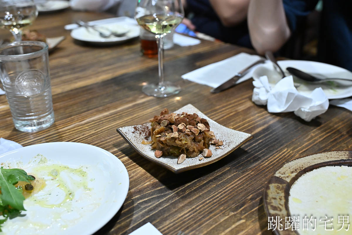[小巨蛋美食]花滔廚房-台北餐酒館免開瓶費超佛心，居然有整隻羊腿! 墨魚燉飯、提拉米蘇太好吃了、雞胗竟然可以這樣做，松山餐酒館推薦