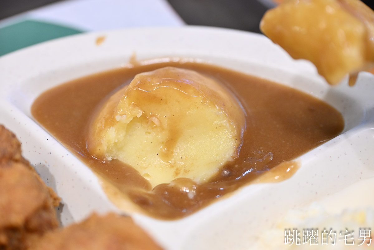[沙巴亞庇美食推薦]BORENOS Fried Chicken-沙巴24小時炸雞店實測， 人氣爆棚的罪惡宵夜，亞庇炸雞也太香了吧，還有炸全雞