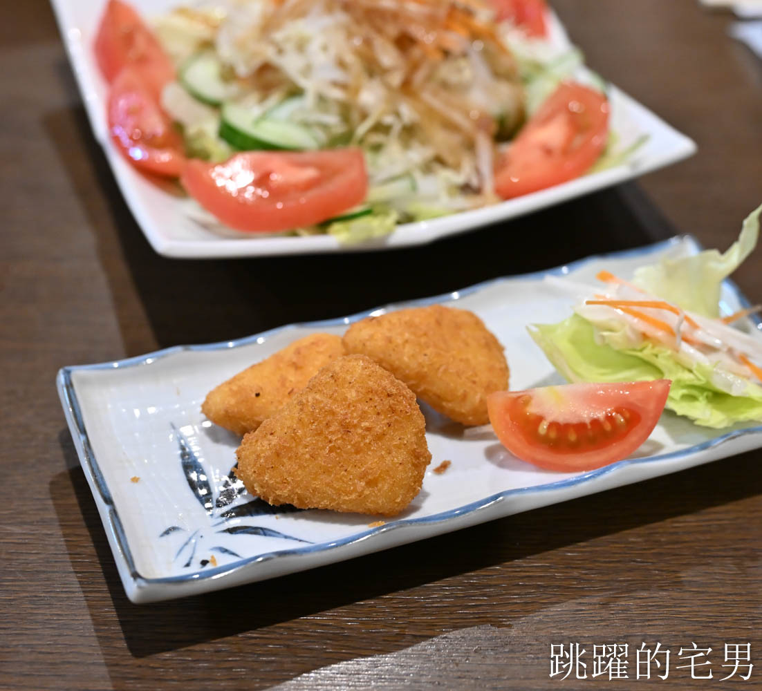 [境港美食] とり鷹串燒-簡直就像電視裡會出現的餐廳，酷老闆料理，老闆娘熱情招呼，充滿人情味的日式燒鳥，境港/焼き鳥