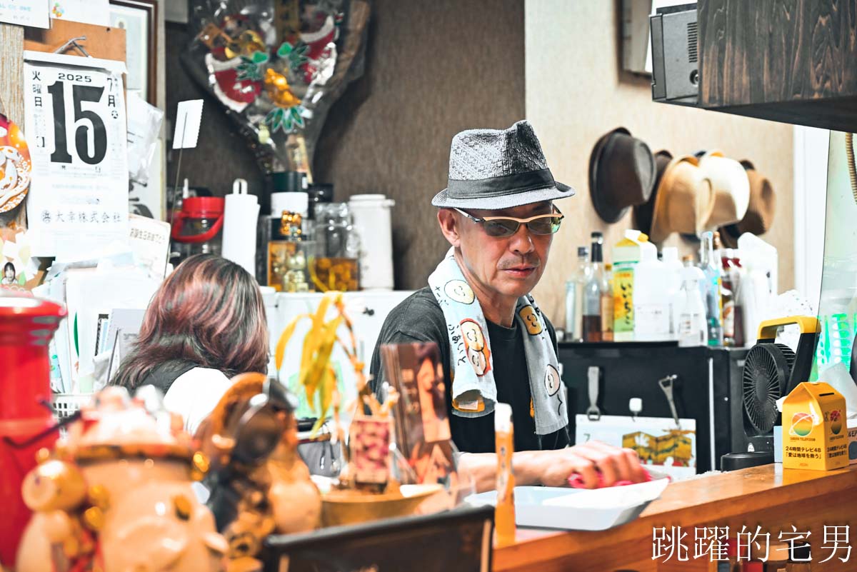 [境港美食] とり鷹串燒-簡直就像電視裡會出現的餐廳，酷老闆料理，老闆娘熱情招呼，充滿人情味的日式燒鳥，境港/焼き鳥