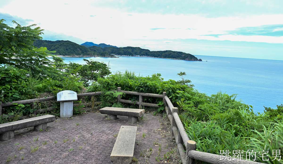 [鳥取景點推薦]海水透明度達居然能達25公尺，日本海灘日本鳥取旅遊攻略，5個必去岩美町浦富海岸景點，自駕、電車、票劵