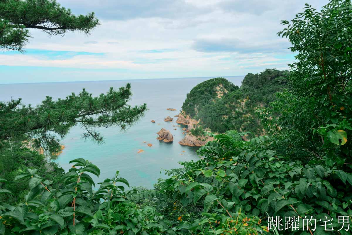 [鳥取景點推薦]海水透明度達居然能達25公尺，日本海灘日本鳥取旅遊攻略，5個必去岩美町浦富海岸景點，自駕、電車、票劵