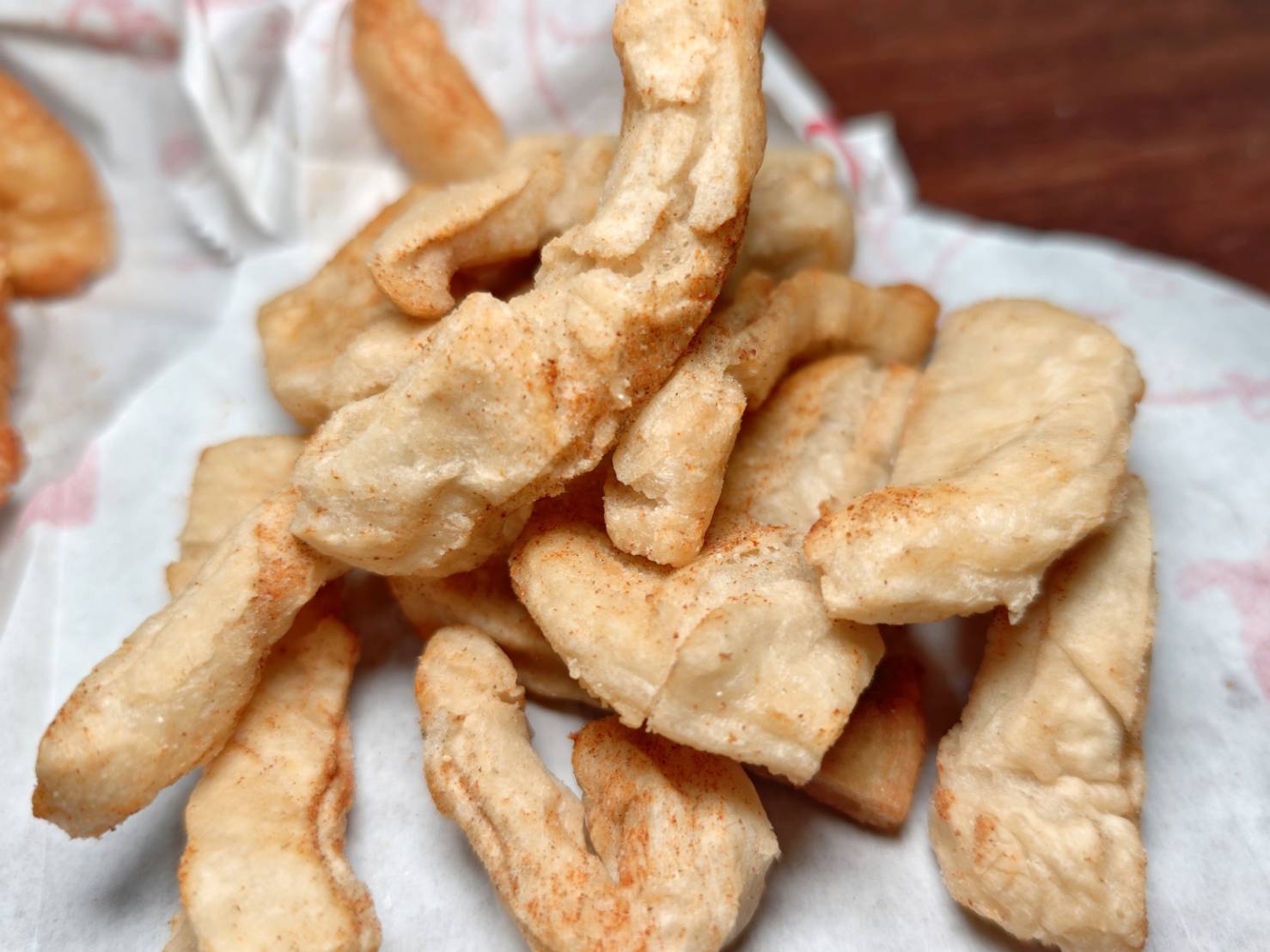 [花蓮美食]優派脆皮雞排民國店-花蓮鹹酥雞店炸牛蒡好吃酥脆又不油  脆皮雞排更是療癒美食 花蓮雞排 花蓮宵夜