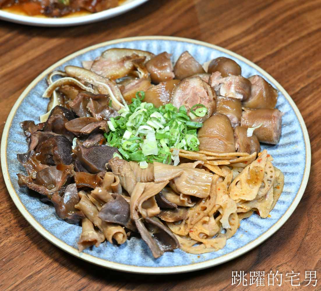 [民生社區美食推薦]潮牛殿溫體牛創意鍋物-橫膈膜小里肌越嚼越甜，獨特湯頭濃郁到就是拉麵湯，還能免費加，熱炒商午通通有，台北溫體牛火鍋推薦厚白牛骨鍋