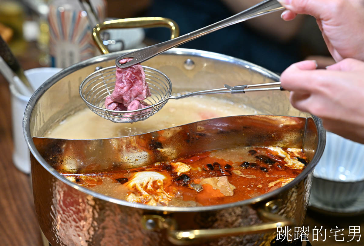 [民生社區美食推薦]潮牛殿溫體牛創意鍋物-橫膈膜小里肌越嚼越甜，獨特湯頭濃郁到就是拉麵湯，還能免費加，熱炒商午通通有，台北溫體牛火鍋推薦厚白牛骨鍋