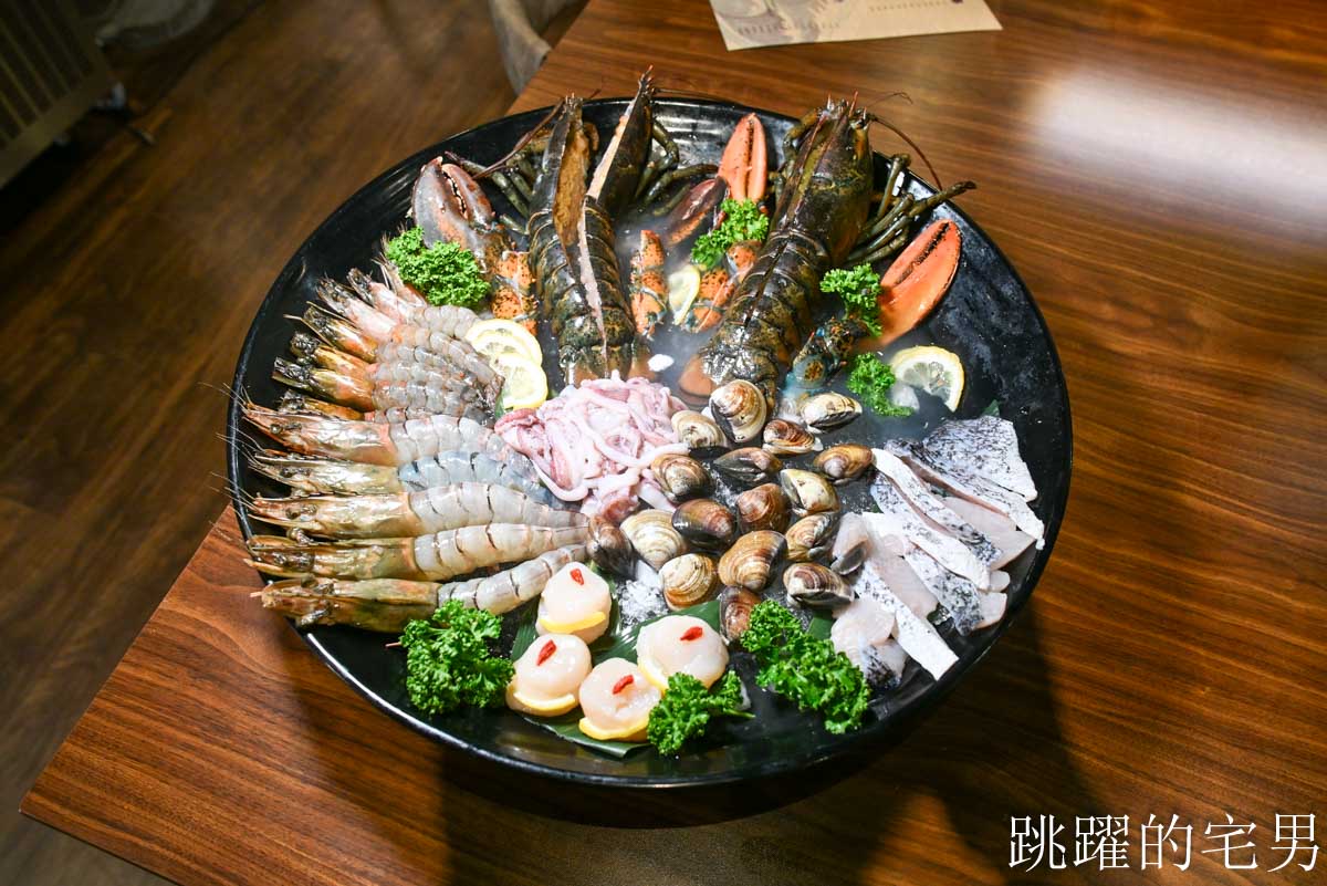 [民生社區美食推薦]潮牛殿溫體牛創意鍋物-橫膈膜小里肌越嚼越甜，獨特湯頭濃郁到就是拉麵湯，還能免費加，熱炒商午通通有，台北溫體牛火鍋推薦厚白牛骨鍋