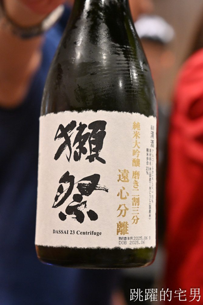 [民生社區美食推薦]潮牛殿溫體牛創意鍋物-橫膈膜小里肌越嚼越甜，獨特湯頭濃郁到就是拉麵湯，還能免費加，熱炒商午通通有，台北溫體牛火鍋推薦厚白牛骨鍋