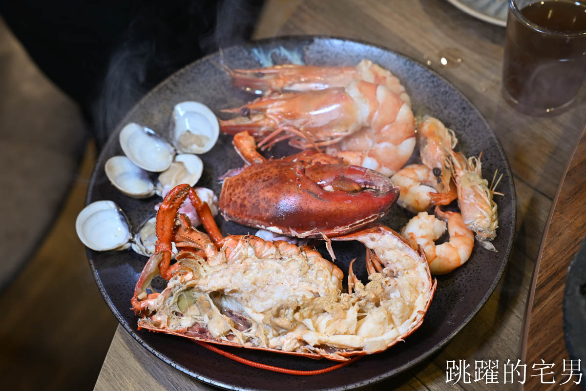 [民生社區美食推薦]潮牛殿溫體牛創意鍋物-橫膈膜小里肌越嚼越甜，獨特湯頭濃郁到就是拉麵湯，還能免費加，熱炒商午通通有，台北溫體牛火鍋推薦厚白牛骨鍋