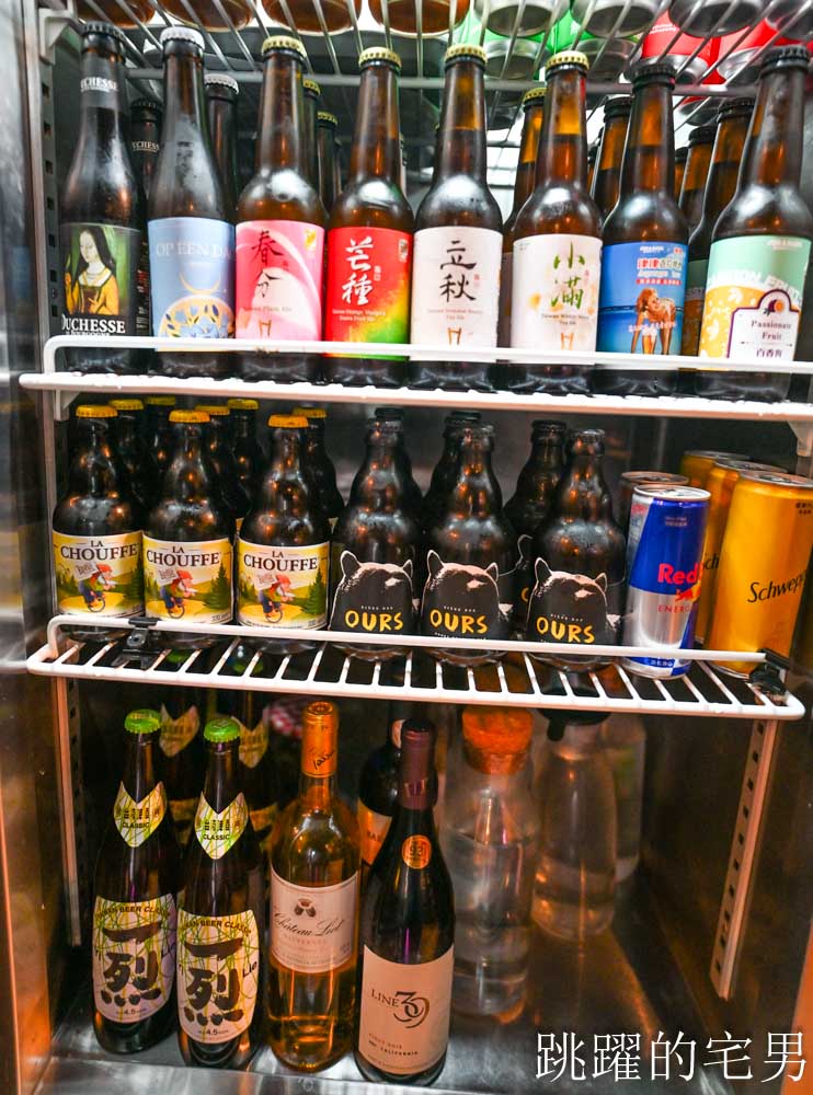 [花蓮玉里美食]臣佳立業餐酒館-玉里餐酒館烤雞好吃到令人驚艷 ! 超酒提拉米蘇必吃，海鮮煙花女義大利麵香辣十足