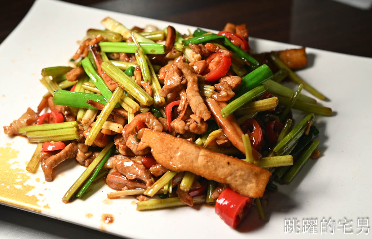 [花蓮美食]佰元熱炒複合式餐飲-花蓮百元熱炒99元起，免費白飯還有石頭火鍋