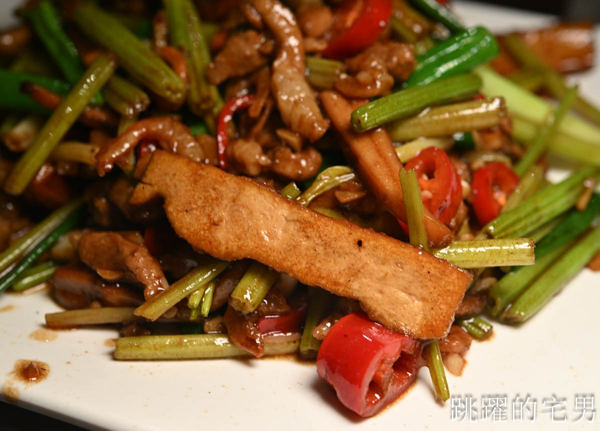 [花蓮美食]佰元熱炒複合式餐飲-花蓮百元熱炒99元起，免費白飯還有石頭火鍋