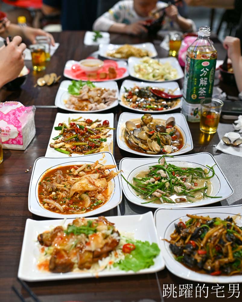 [花蓮美食]佰元熱炒複合式餐飲-花蓮百元熱炒99元起，免費白飯還有石頭火鍋