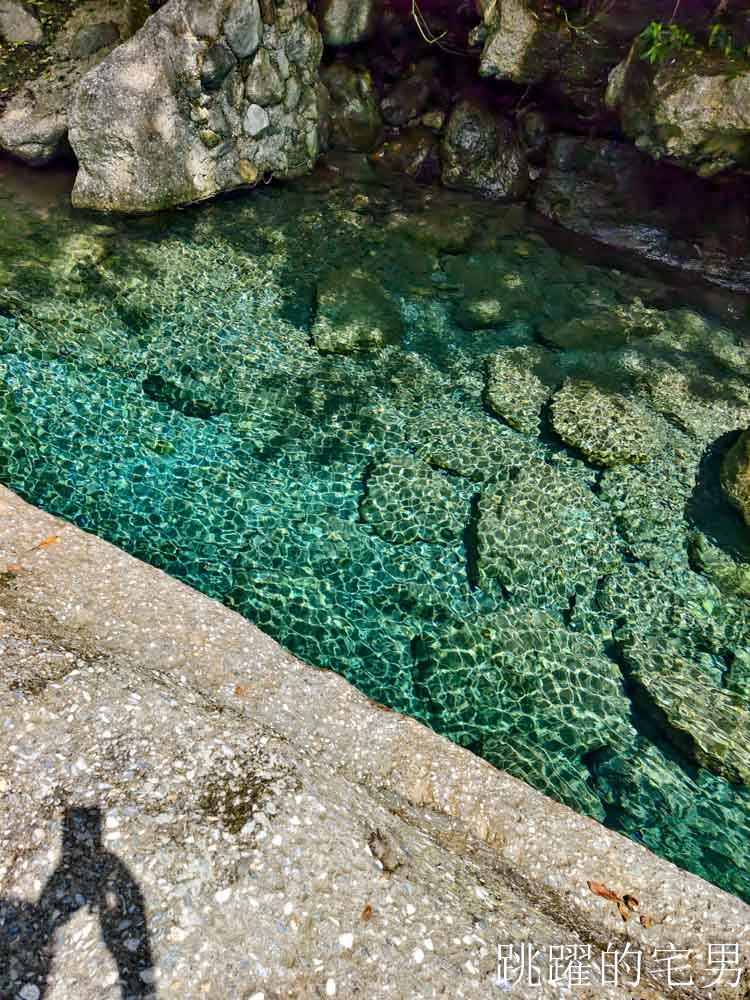 [壽豐景點]白鮑溪戲水點-花蓮秘境峽谷，湛藍溪水充滿神秘感，花蓮人溪邊玩水的好地方，白鮑溪親水園區，花蓮玩水景點推薦
