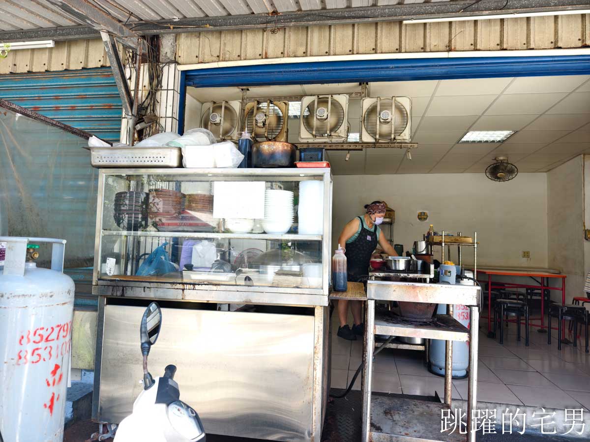 [花蓮美食]愛朱家(原中山路無名麵店)-大份量花蓮60年麵店  傳承三代花蓮小吃
