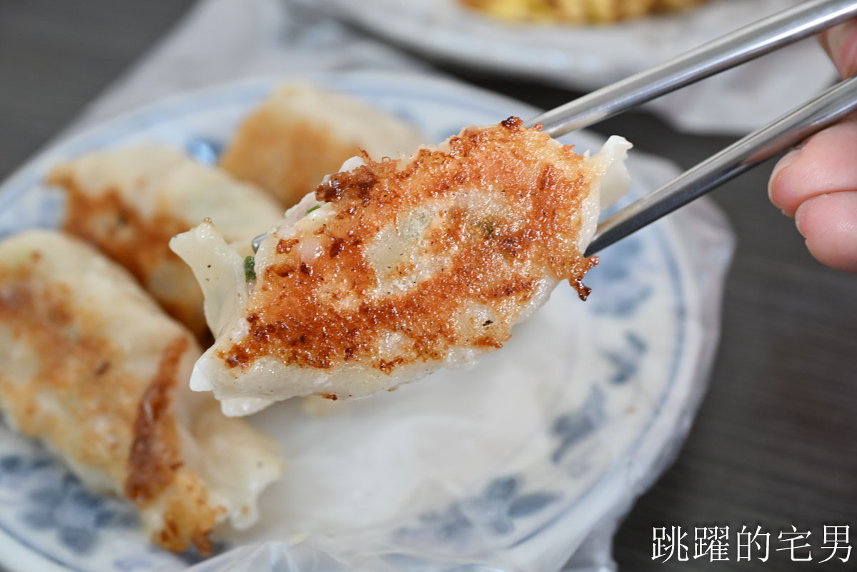 [花蓮吉安早餐]北昌黃金鍋貼早餐店-超過30年花蓮早餐，要拿號碼牌的現煎鍋貼，超嫩花蓮蛋餅