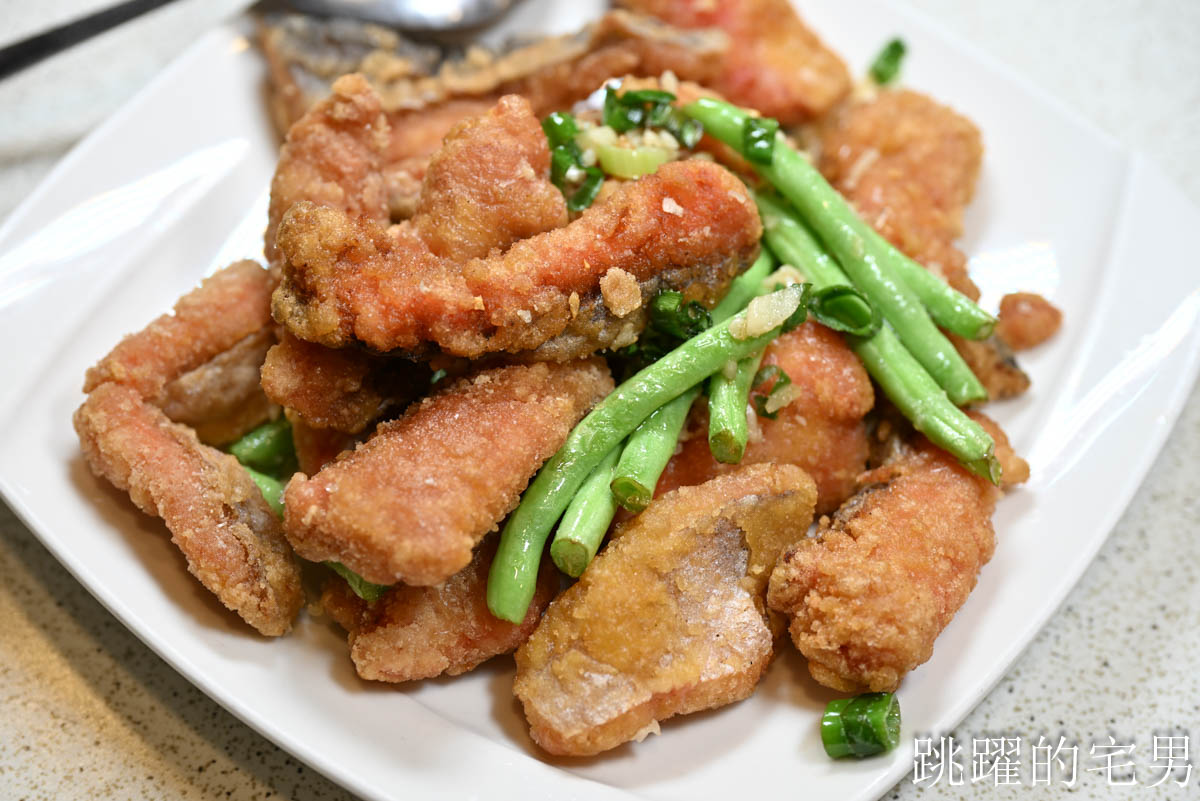 [南京復興美食]北平萬珍樓美食餐廳-台北烤鴨高C/P值一鴨三吃，雙人套餐也能吃烤鴨，招牌豆沙鍋餅必點，台北中餐廳合菜，松山區美食