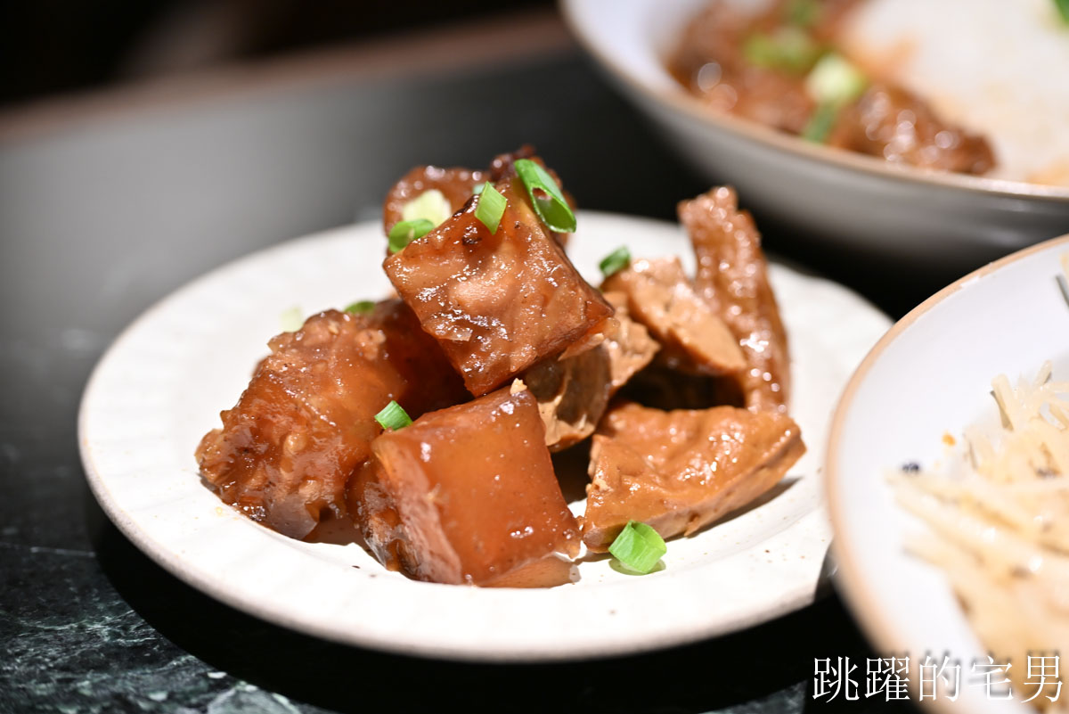[花蓮美食]方方家FUN.Kitchen-大推這間花蓮簡餐，空間有質感，紅燒肉好吃到不行，還能免費加飯加滷汁，宿里旅行舍