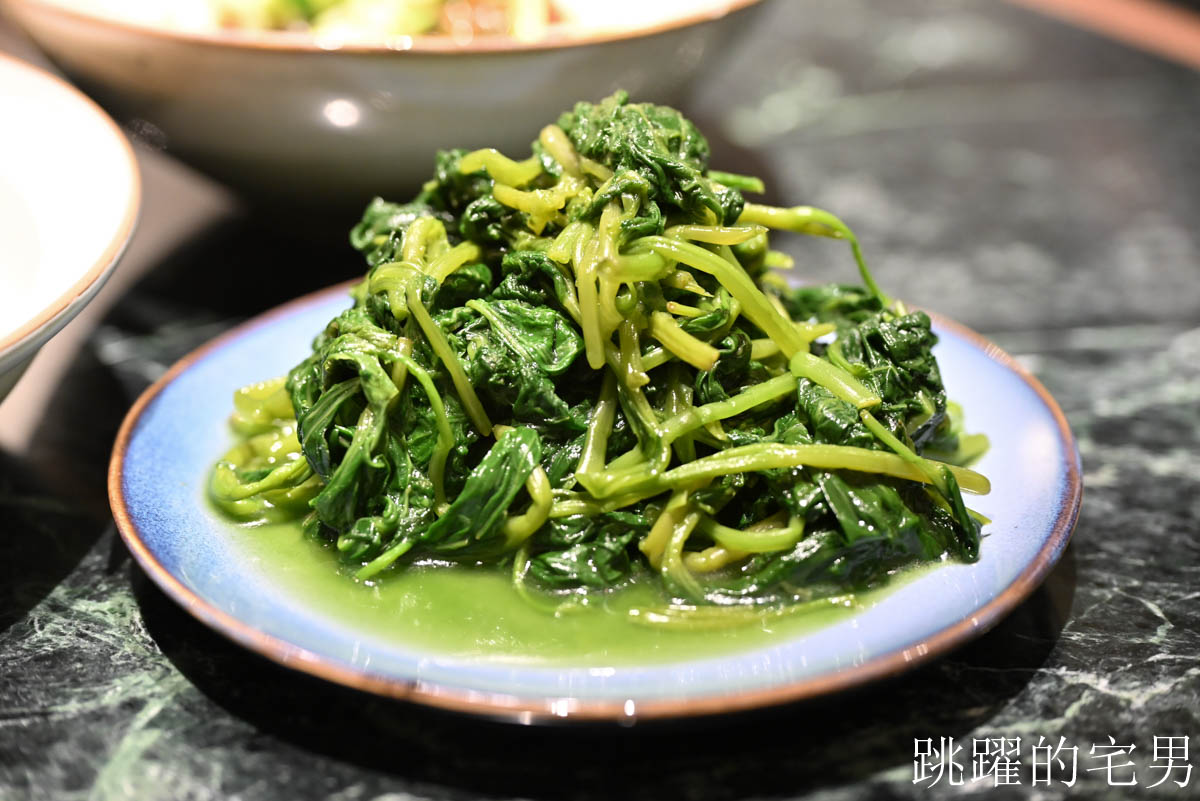 [花蓮美食]方方家FUN.Kitchen-大推這間花蓮簡餐，空間有質感，紅燒肉好吃到不行，還能免費加飯加滷汁，宿里旅行舍
