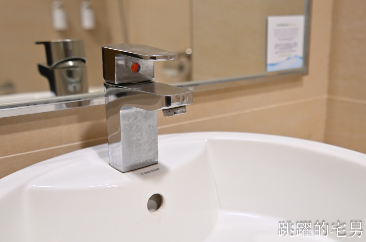 2025花蓮平價飯店「雀客藏居 – 花蓮林森 」離火車站10分鐘、免費停車場，提供花蓮2天1夜行程推薦，必去花蓮景點美食，花蓮平價住宿