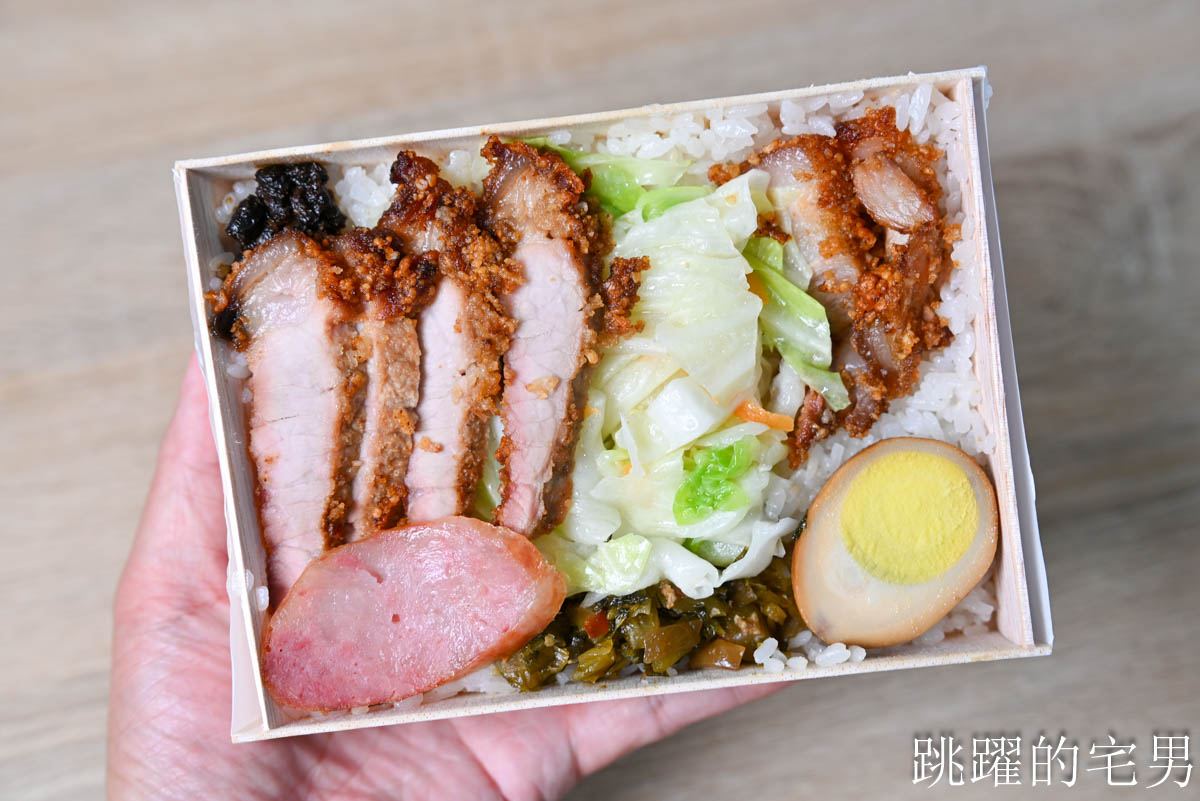 [花蓮吉安美食]花蓮賴記池上便當-開業30年排隊神長的便當店，酥脆外皮燙口有肉汁的香酥雞腿，晚來就買不到啦，花蓮便當推薦