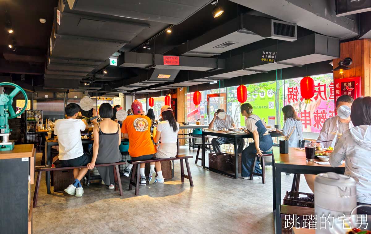 [西門町美食]ABV串串啤酒館- 精釀啤酒懶人包：風格、場合、搭餐一次懂，麻辣鍋經典熱炒這樣搭準沒錯。西門町火鍋串串10元起，多樣熱炒，西門町宵夜酒吧營業到凌晨1點半