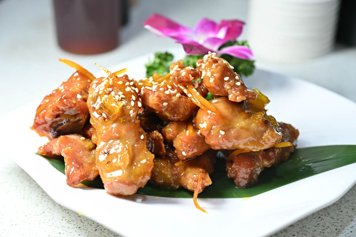 [新店美食]宸軒園粵菜海鮮中興店-香港師傅的乾炒牛河鑊氣十足必吃! 包廂唱歌，公司家族節日聚餐外燴合菜，新店粵菜餐廳推薦，