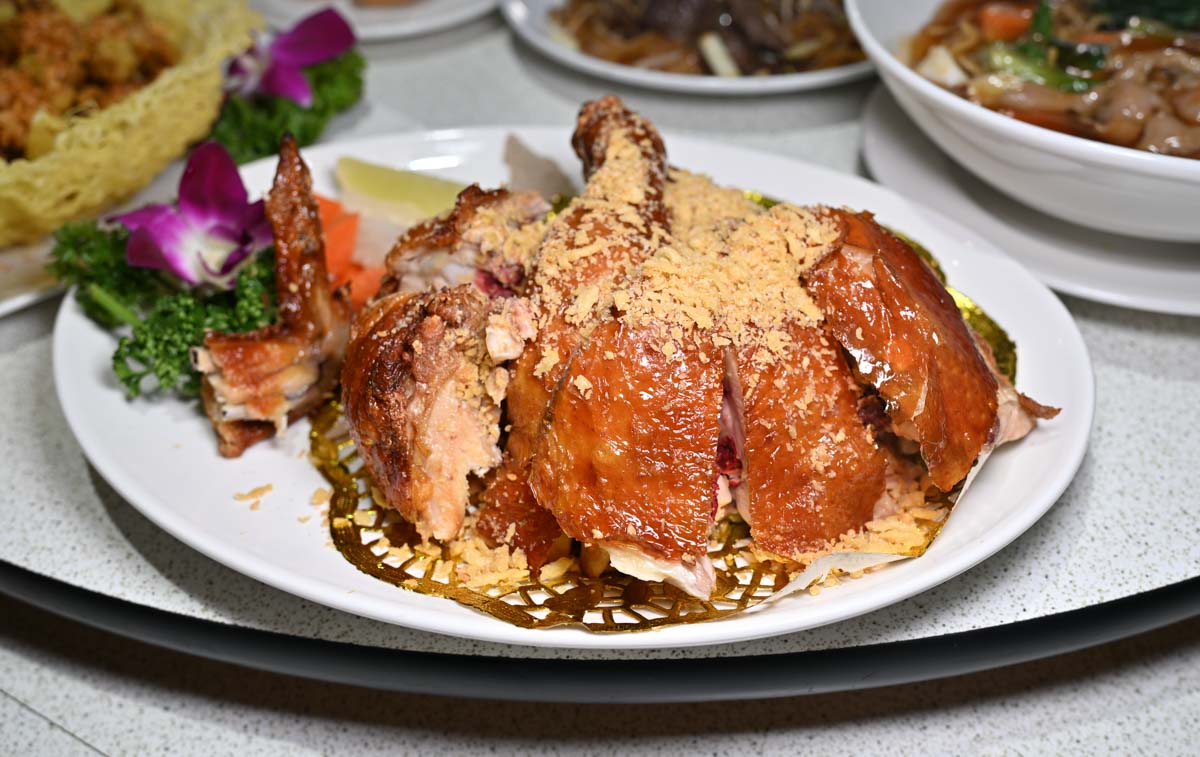 [新店美食]宸軒園粵菜海鮮中興店-香港師傅的乾炒牛河鑊氣十足必吃! 包廂唱歌，公司家族節日聚餐外燴合菜，新店粵菜餐廳推薦，