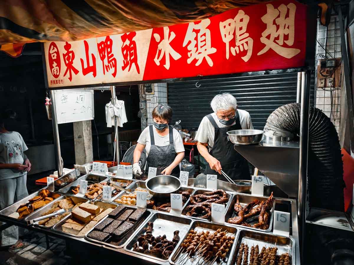 網站近期文章：[花蓮美食]台南東山鴨頭花蓮和平店-花蓮這家東山鴨頭價格超實惠，豆干也太好吃了吧，老店值得推!
