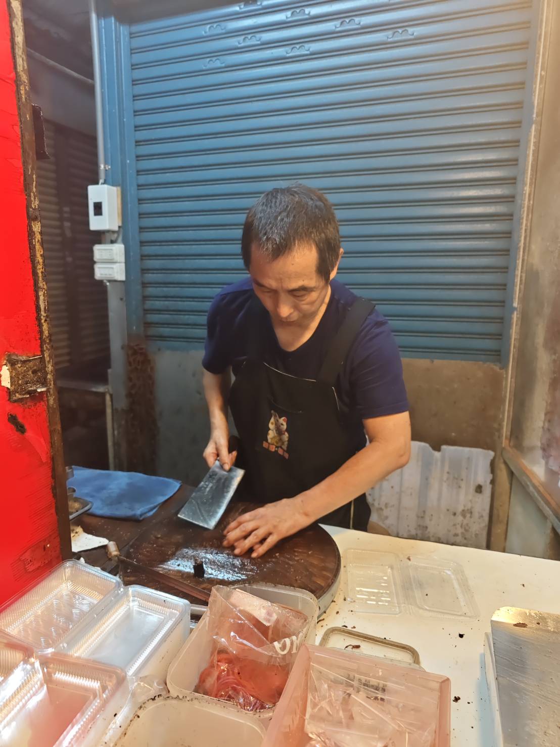 [花蓮美食]阿男鹹豬肉-鹹、脆、薄極具特色，這絕對是必吃花蓮鹹豬肉，吉安黃昏市場美食