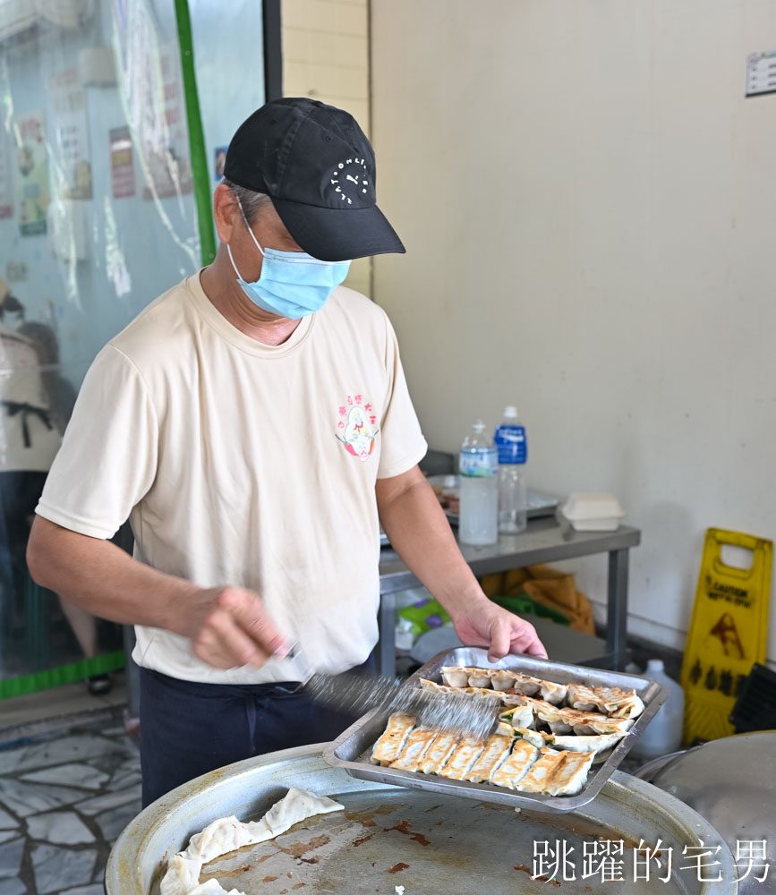 [花蓮早餐]山東豆漿大王-70年早餐店，招牌肉餅、蔥餅，蘿蔔辣椒