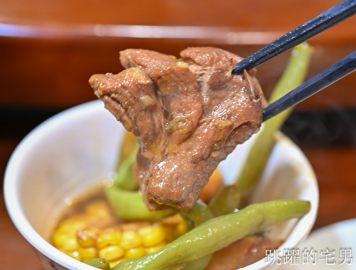 [新北三重美食]安慶小館鐵鍋燉私房菜- 新北市東北菜一位難求，等半年才吃到，現蒸花捲、撈拌海鮮、紅燒鵝肉馬鈴薯粉條好好吃