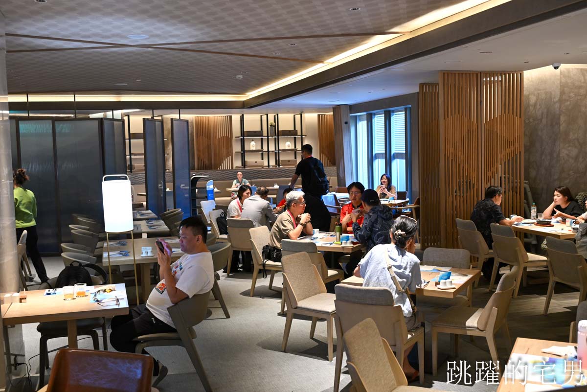 [日月潭飯店推薦]日月潭力麗溫德姆溫泉酒店-3天2夜帶媽媽住五星級店，質感太好啦!  房間標配溫泉池，行政酒廊、還有日月潭最大室內親子遊戲空間