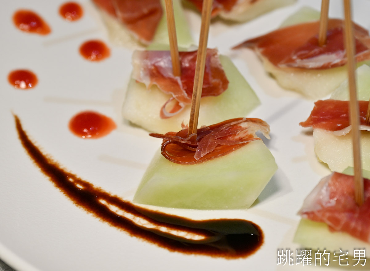 [日月潭飯店推薦]日月潭力麗溫德姆溫泉酒店-3天2夜帶媽媽住五星級店，質感太好啦!  房間標配溫泉池，行政酒廊、還有日月潭最大室內親子遊戲空間