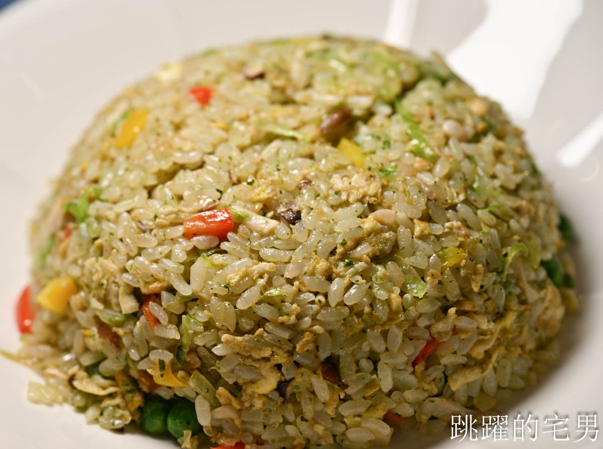 [日月潭飯店推薦]日月潭力麗溫德姆溫泉酒店-3天2夜帶媽媽住五星級店，質感太好啦!  房間標配溫泉池，行政酒廊、還有日月潭最大室內親子遊戲空間