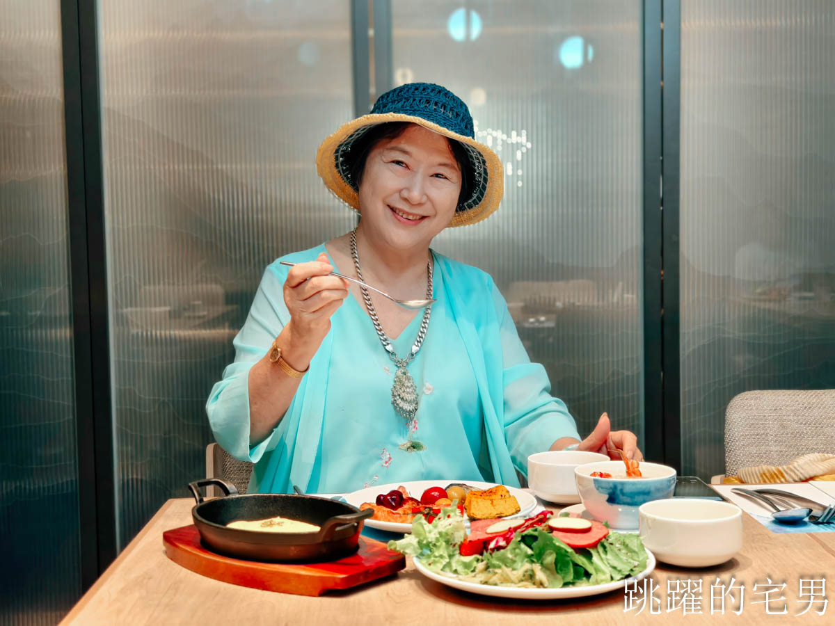 [日月潭飯店推薦]日月潭力麗溫德姆溫泉酒店-3天2夜帶媽媽住五星級店，質感太好啦!  房間標配溫泉池，行政酒廊、還有日月潭最大室內親子遊戲空間