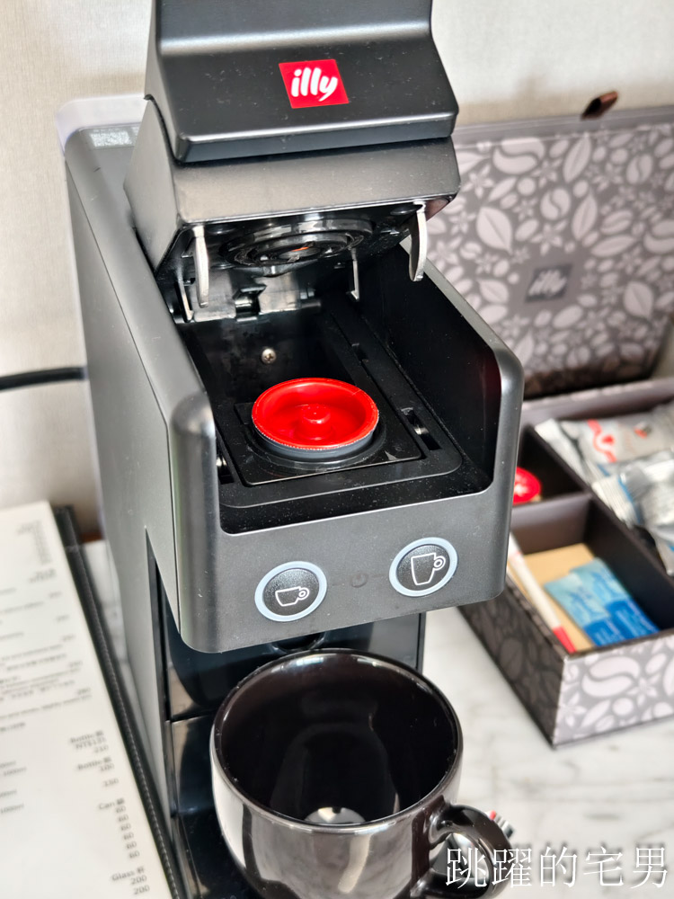 [日月潭飯店推薦]日月潭力麗溫德姆溫泉酒店-3天2夜帶媽媽住五星級店，質感太好啦!  房間標配溫泉池，行政酒廊、還有日月潭最大室內親子遊戲空間