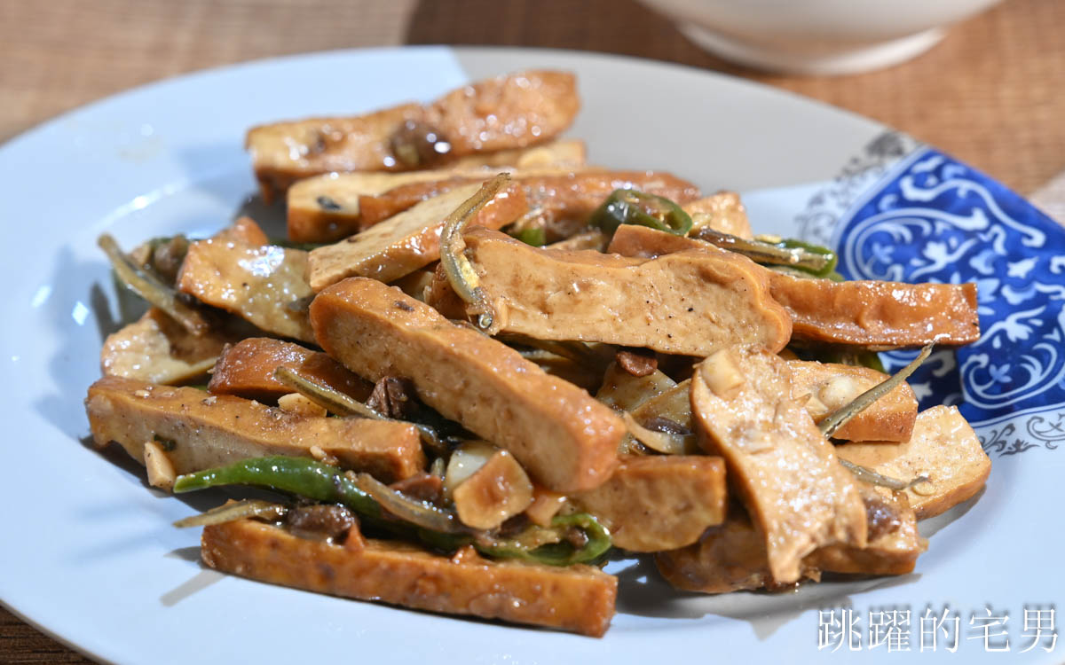 [花蓮美食]滿碗香辣椒肉羹清湯專賣店-這家花蓮好吃炒米粉口感濕潤份量多，超特別剝皮辣椒肉羹清湯滋味好濃郁，花蓮下午有營業餐廳