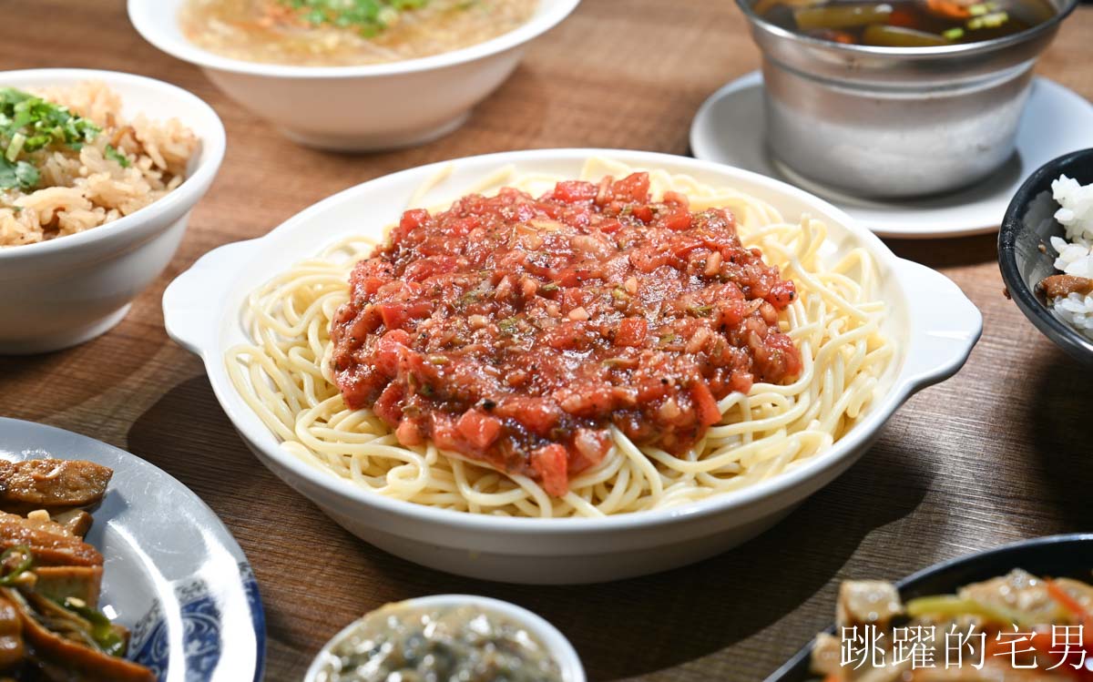 [花蓮美食]滿碗香辣椒肉羹清湯專賣店-這家花蓮好吃炒米粉口感濕潤份量多，超特別剝皮辣椒肉羹清湯滋味好濃郁，花蓮下午有營業餐廳