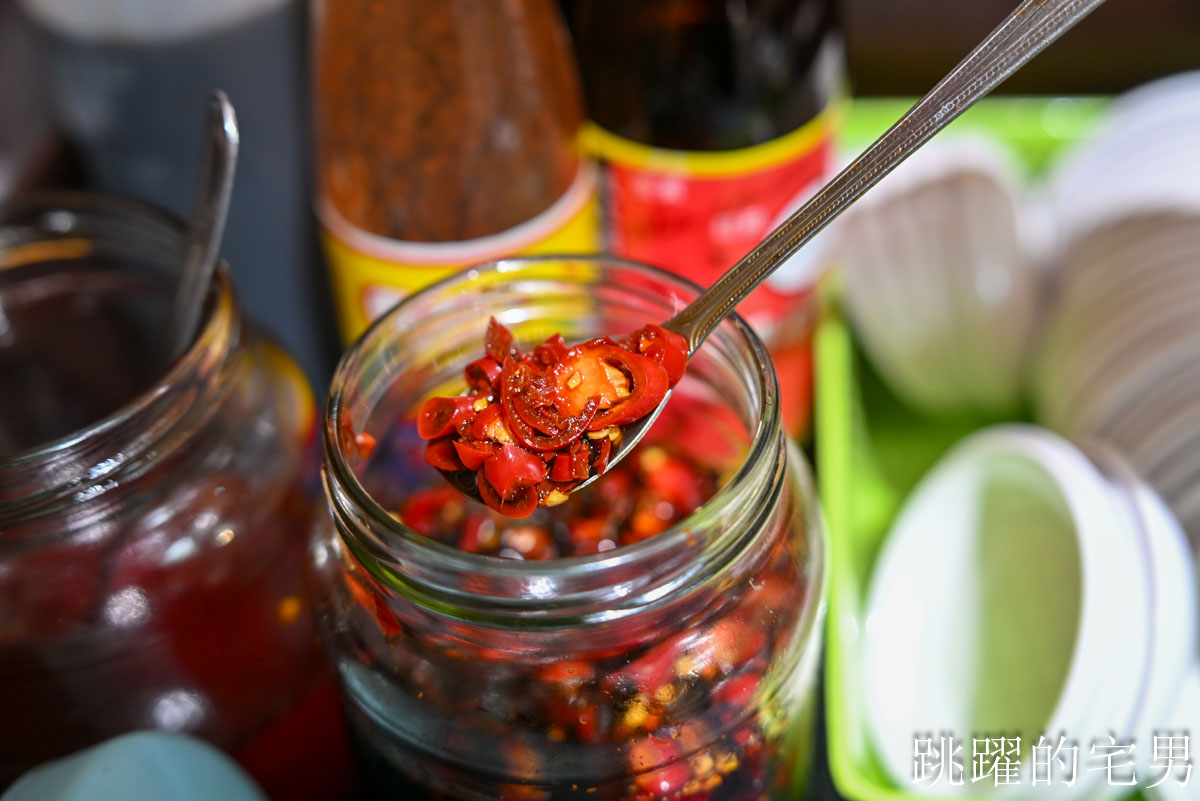 [花蓮美食]滿碗香辣椒肉羹清湯專賣店-這家花蓮好吃炒米粉口感濕潤份量多，超特別剝皮辣椒肉羹清湯滋味好濃郁，花蓮下午有營業餐廳