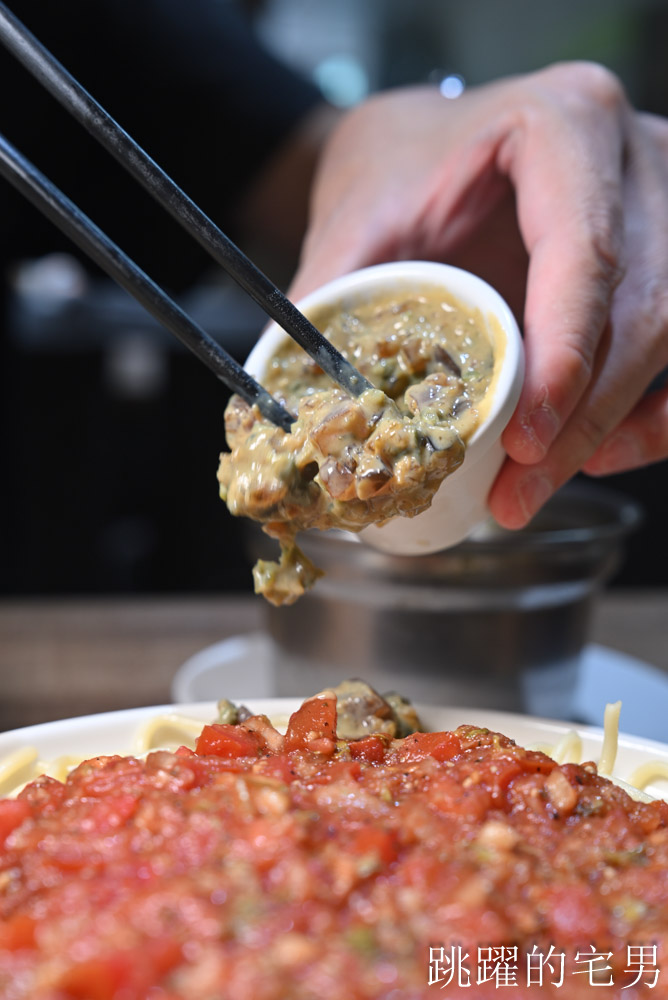 [花蓮美食]滿碗香辣椒肉羹清湯專賣店-這家花蓮好吃炒米粉口感濕潤份量多，超特別剝皮辣椒肉羹清湯滋味好濃郁，花蓮下午有營業餐廳